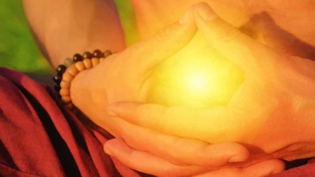 Protejat: Exerciții practice pentru purificarea câmpurilor subtile și repararea câmpului de&nbsp;protecție